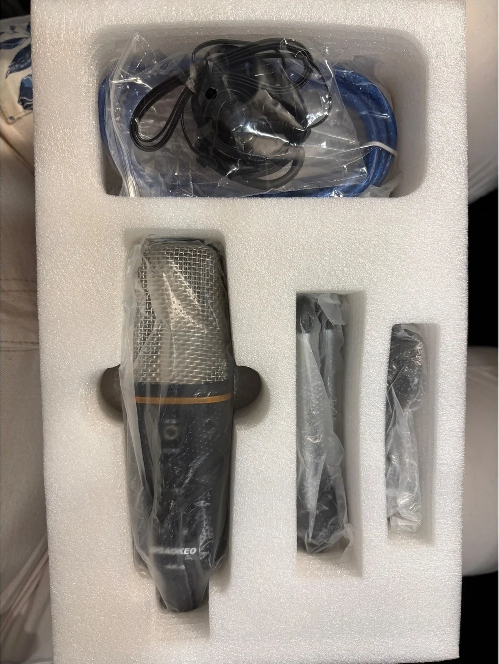 Aokeo AK-6 USB Condenser Microphone Podcasting Recording Gaming with Mount Stand